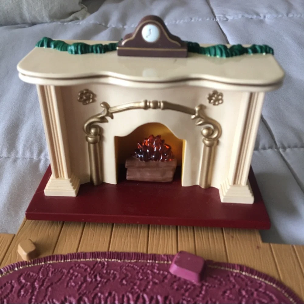 Hallmark Ornament Bearingers Flickering Fireplace